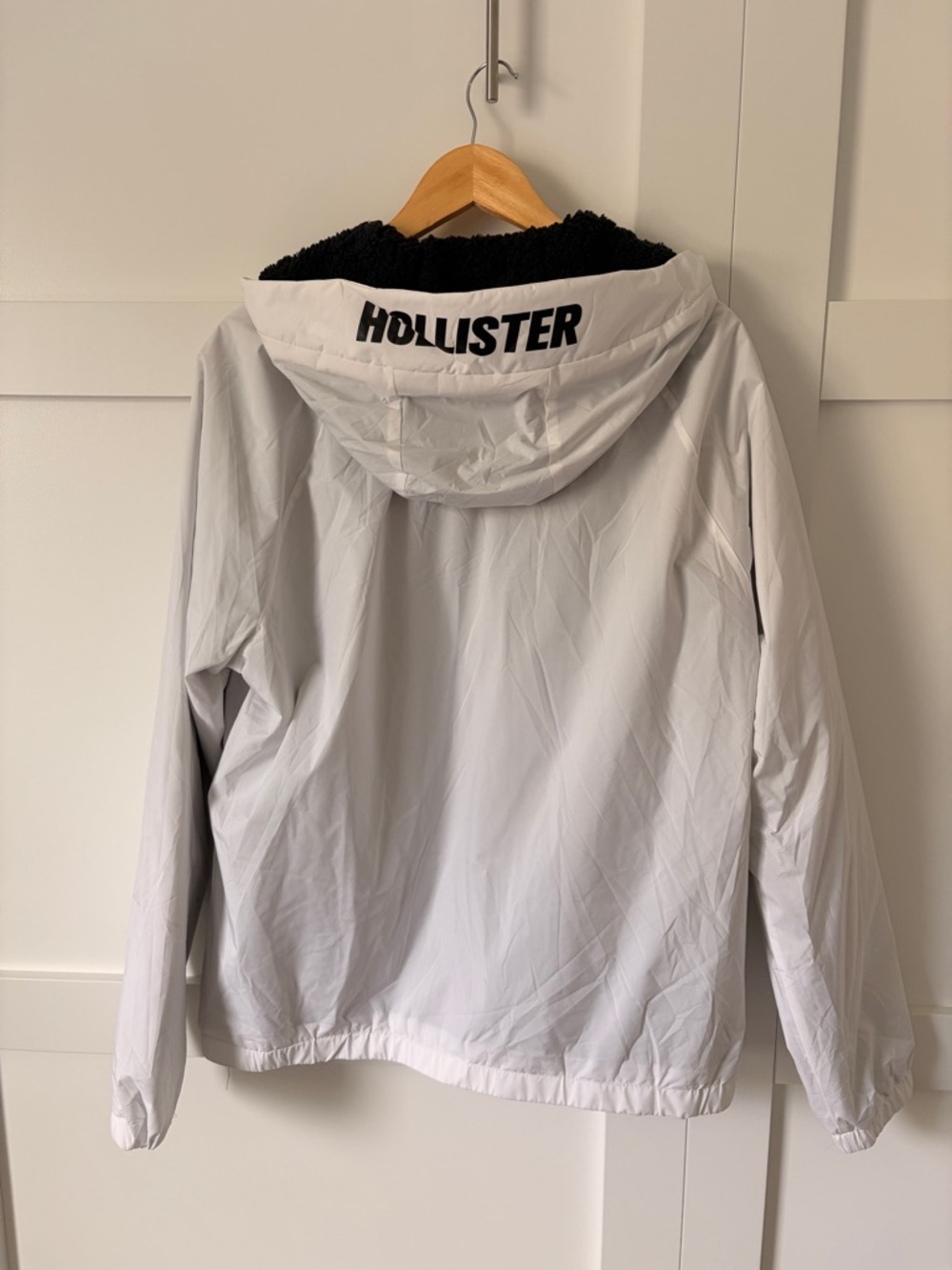Hollister White All Weather Hoodie - Men’s Size Large - Picture 6 of 6